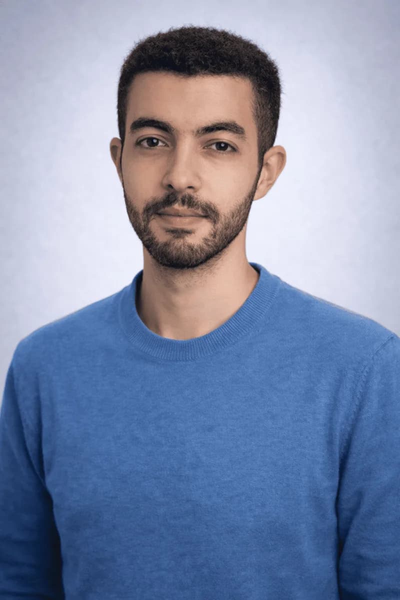 Portrait de Yassine Boulahnine.